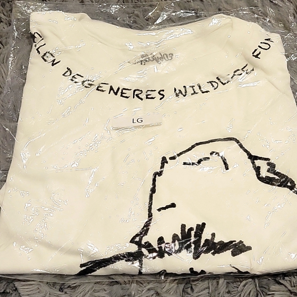NWT, Ellen Degeneres t-shirt